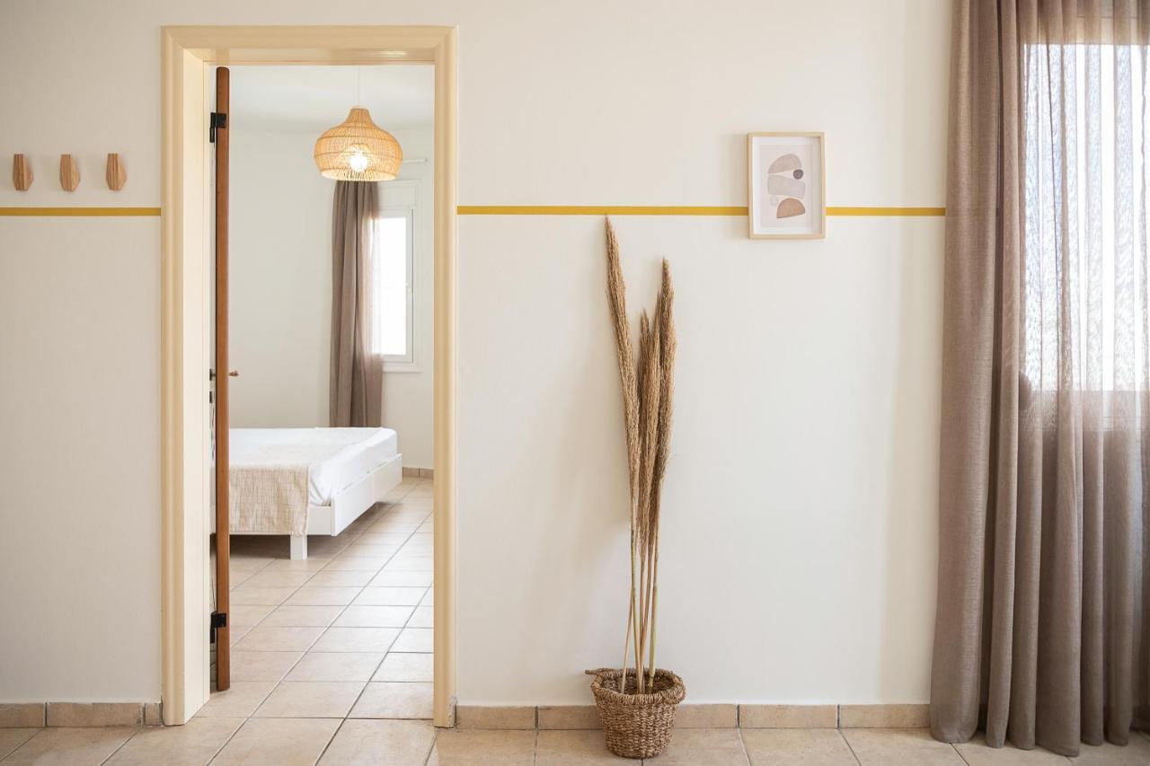Artemis Apartments スタロス エクステリア 写真