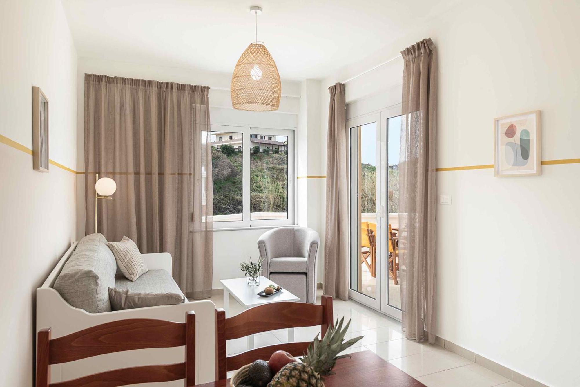 Artemis Apartments スタロス 部屋 写真